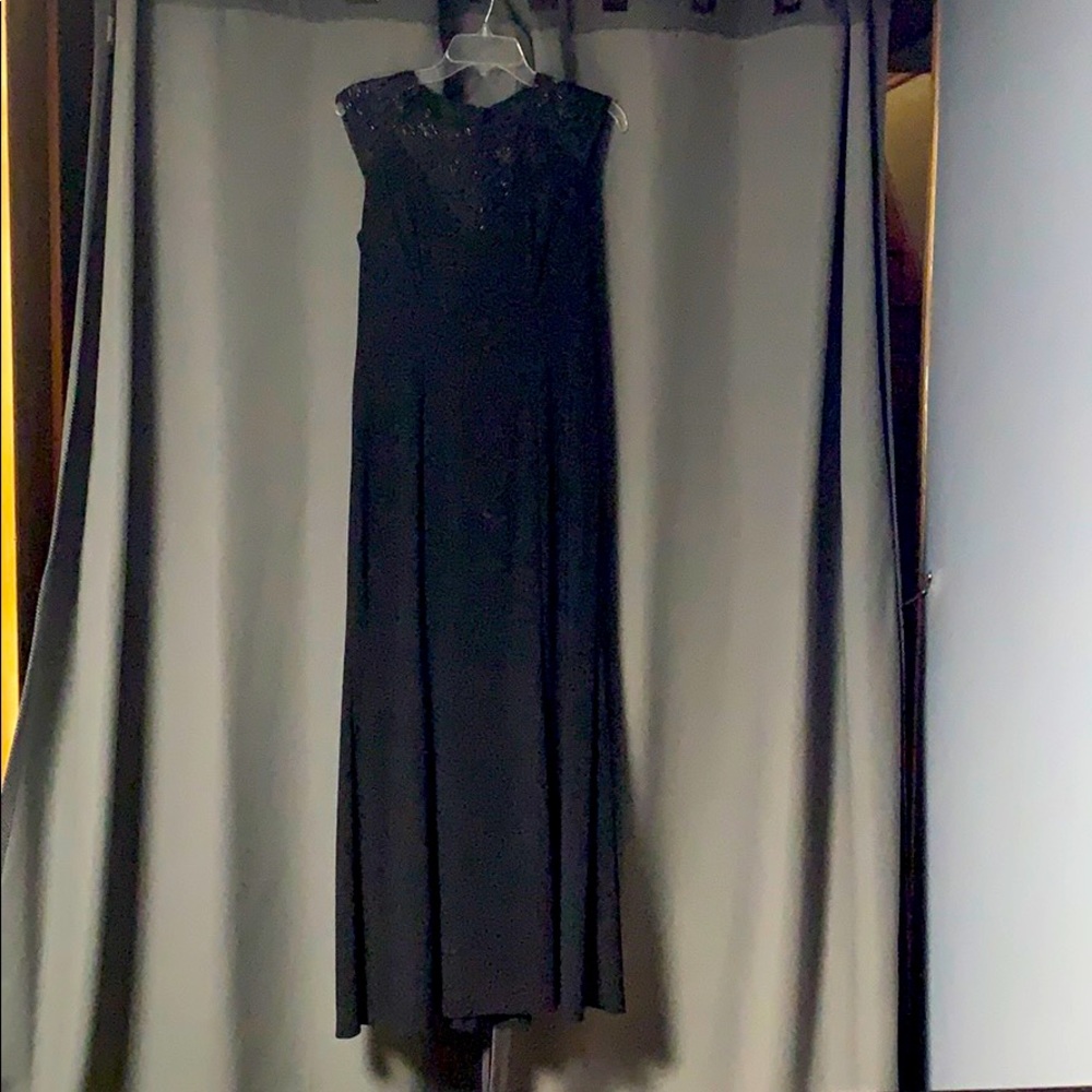 Adrianna Papell floor length gown